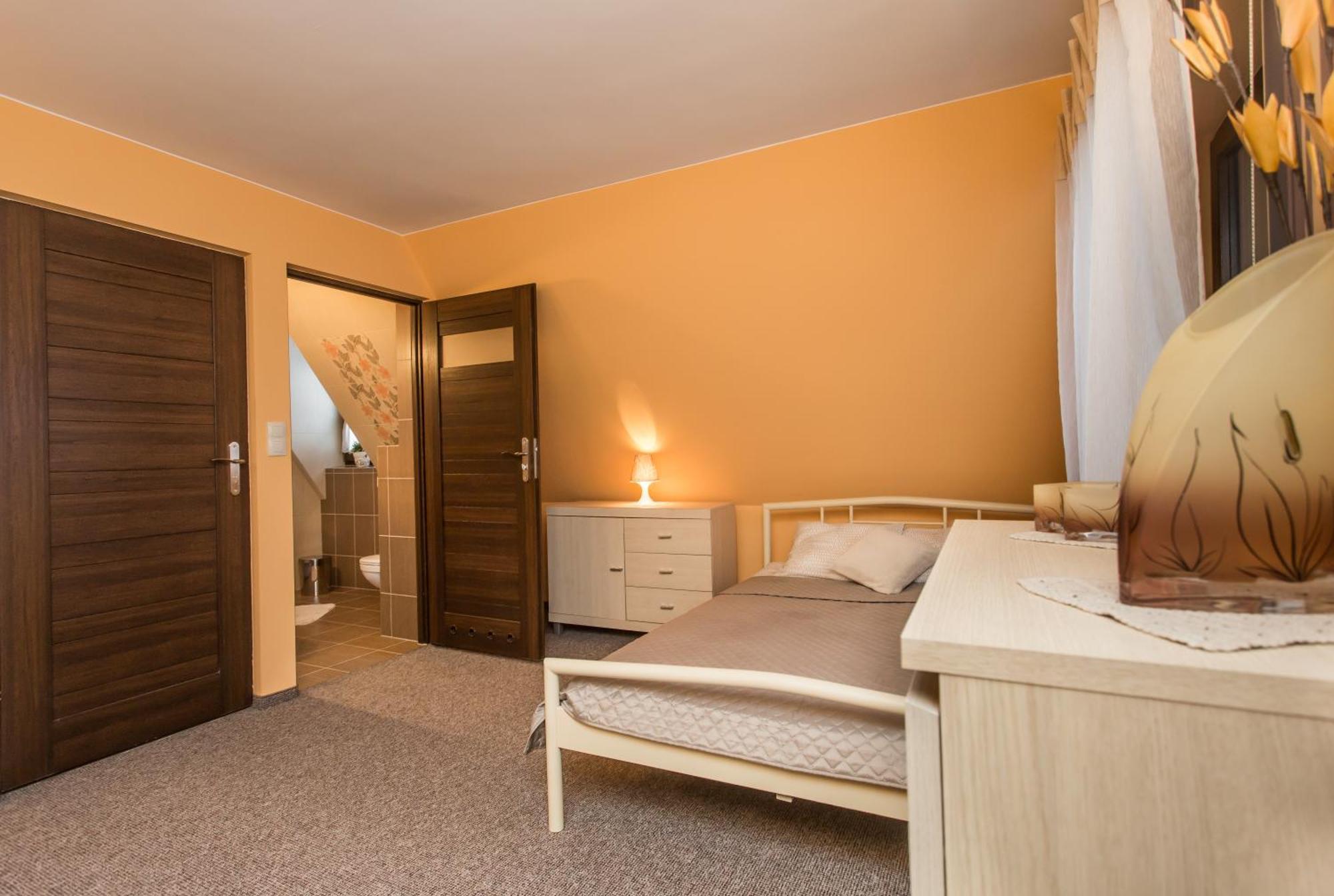U Kruka Bed and Breakfast Groń Eksteriør billede