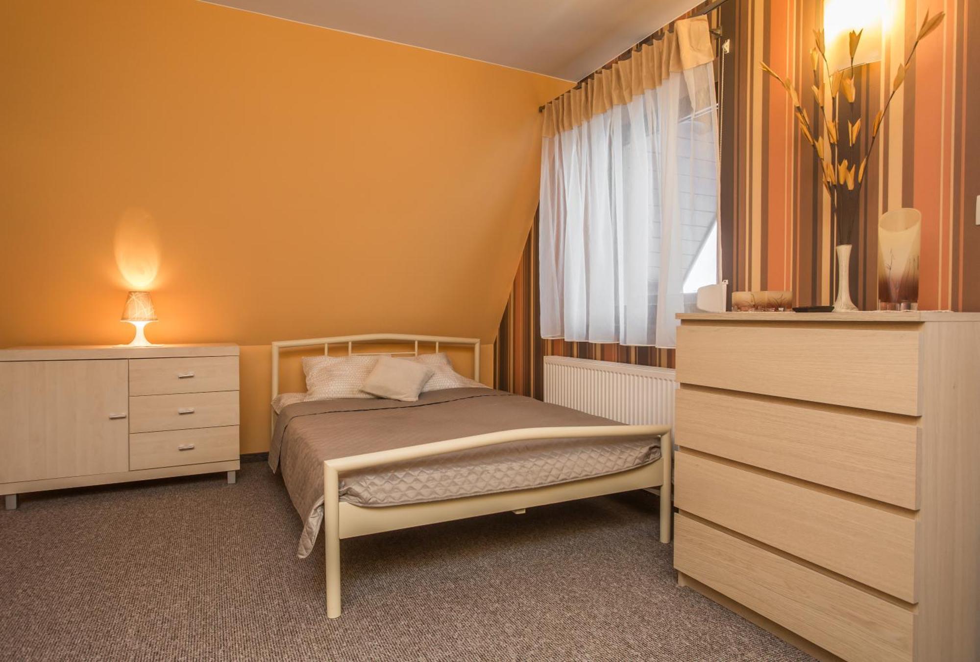 U Kruka Bed and Breakfast Groń Eksteriør billede